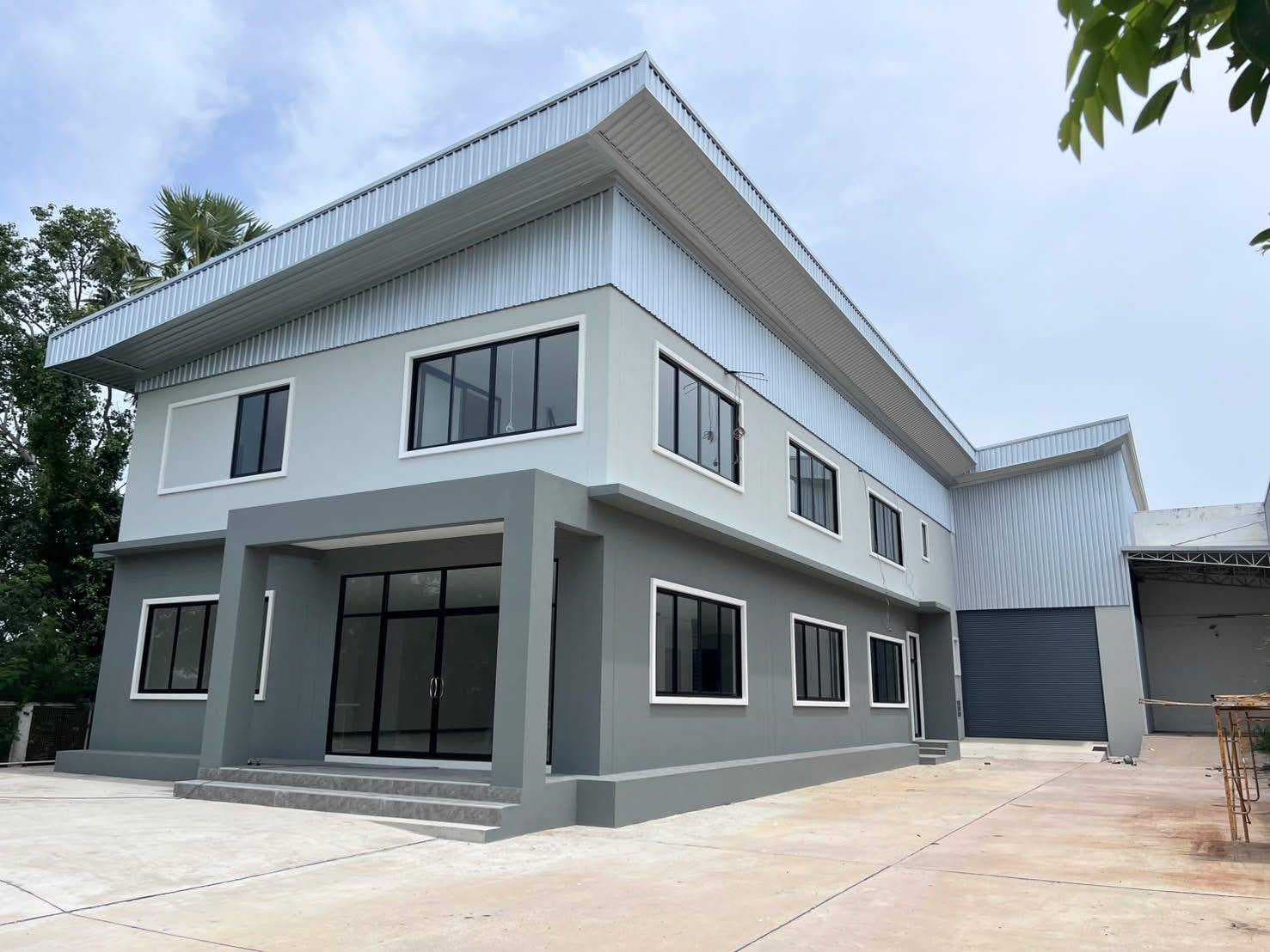 ขาย หรือ เช่า Home Office + Warehouse ใหม่แกะกล่อง พร้อมดำเนินธุรกิจทันที! 2,380 ตรม. ศาลายา