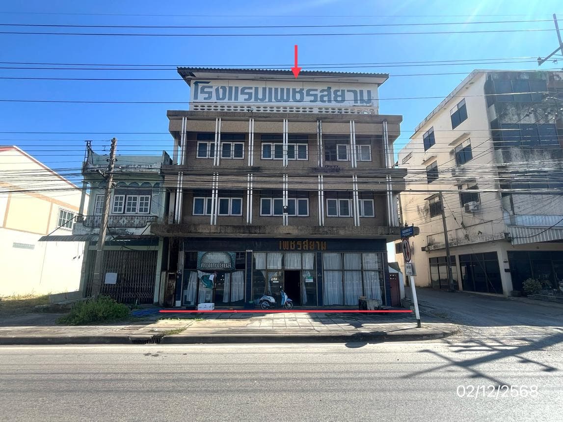 โรงแรม พื้นที่ 2173.89 ตร.ม. 76 ห้องนอน ทำเลศักยภาพ บ้านโภชน์ หนองไผ่ เพชรบูรณ์