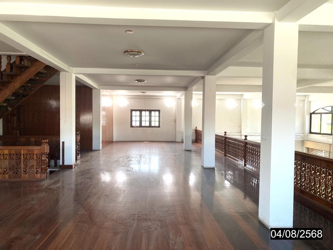 ขายบ้านเดี่ยว ไม้งาม เมืองตาก หลังใหญ่อลังการ พื้นที่ใช้สอย 1,073 ตร.ม. 6 ห้องนอน 10 ห้องน้ำ ทำเลดี