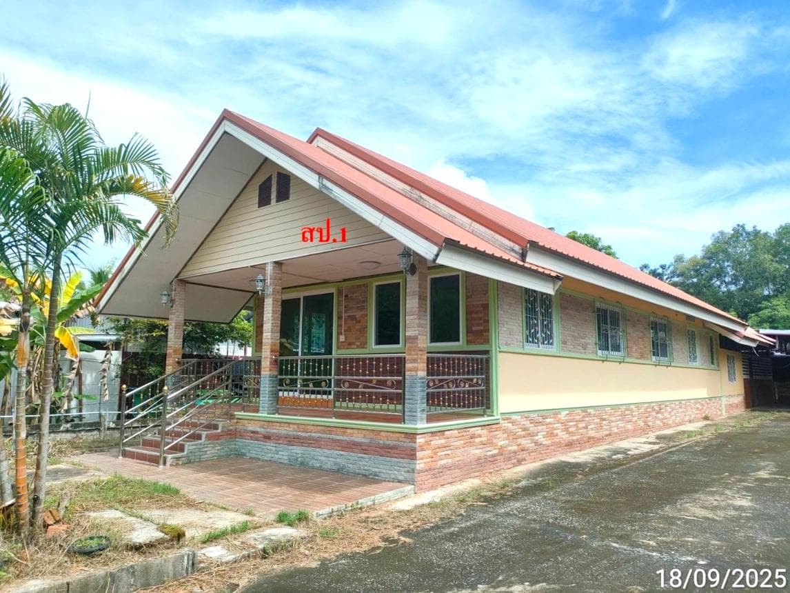 ขายบ้านเดี่ยวทำเลศักยภาพ บัวขาว กุฉินารายณ์ กาฬสินธุ์ พื้นที่กว้างขวาง สภาพพร้อมอยู่