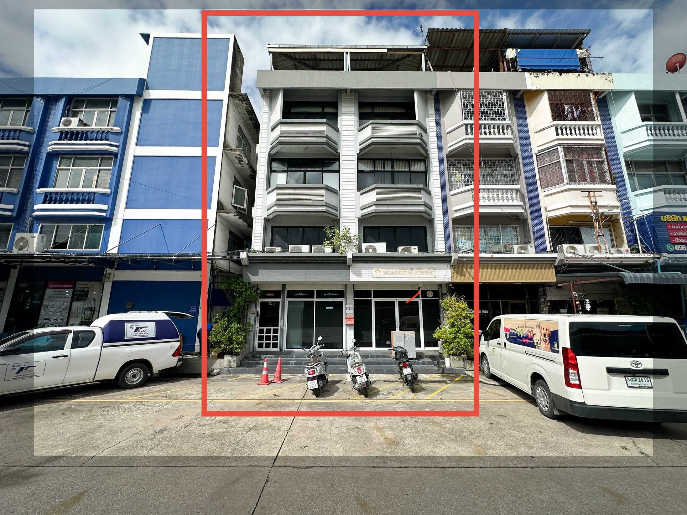 ขายอาคารพาณิชย์ 4 ชั้น 2 คูหาเชื่อมถึงกัน – ใจกลางบางเขน ใกล้ MRT วัดพระศรีฯ เพียง 800 ม.