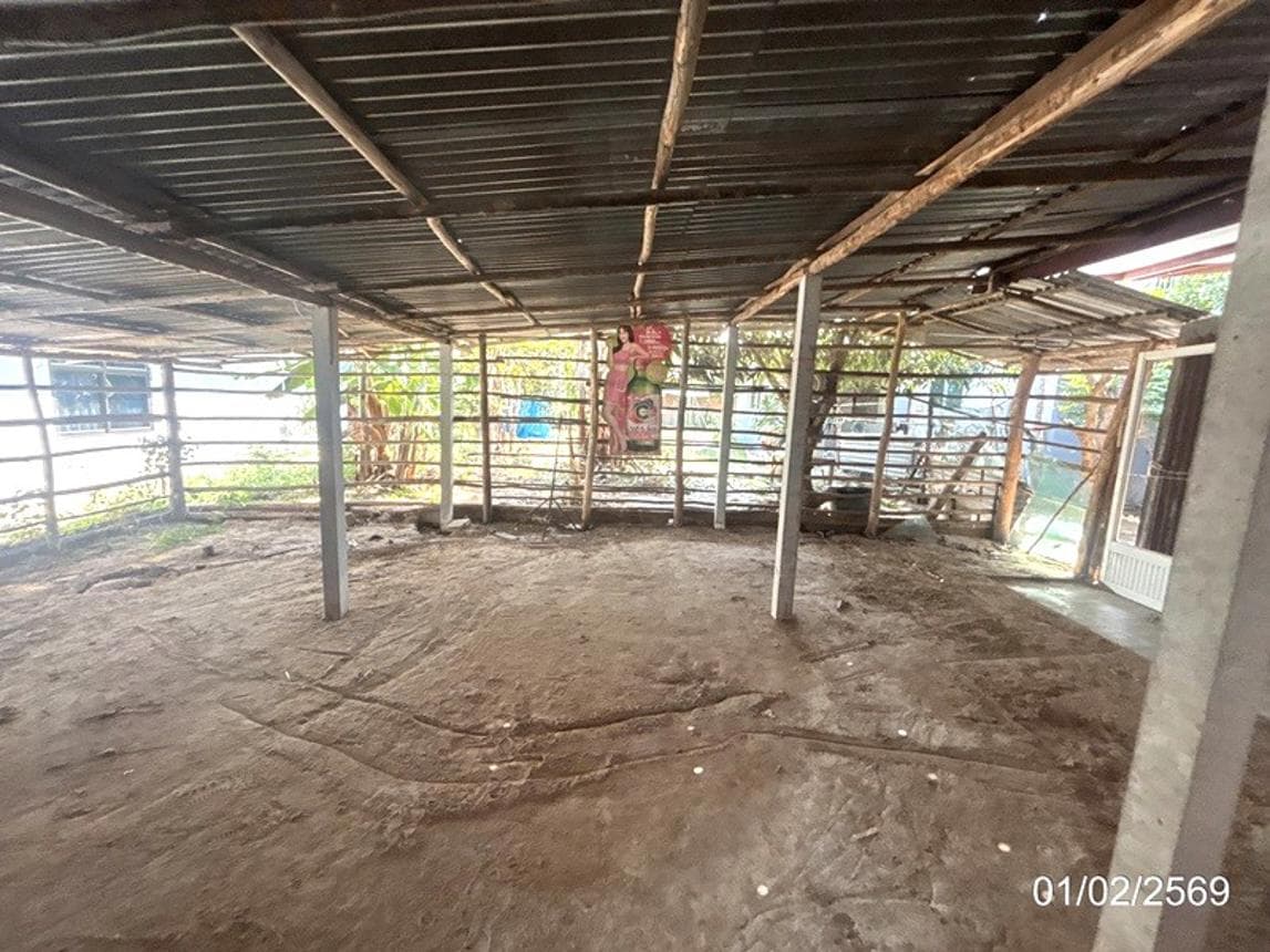 บ้านเดี่ยว ศรีสะอาด ขุขันธ์ ศรีสะเกษ 2 ห้องนอน 1 ห้องน้ำ พื้นที่กว้างขวางพิเศษ 252 ตร.ม. บนที่ดิน 26 ตร.ว. ทำเลสงบเดินทางสะดวก ราคาพิเศษ 2.08 ล้าน
