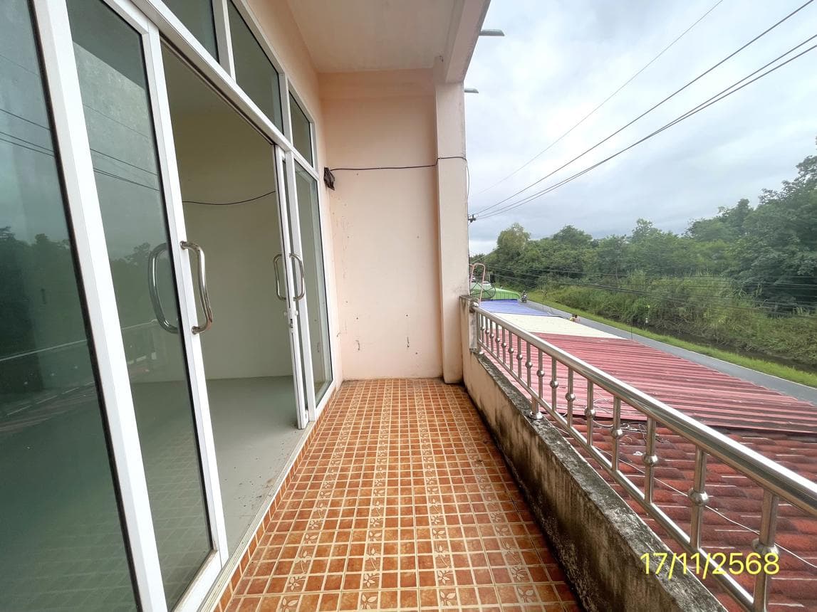 ขายอาคารพาณิชย์ เขาเจียก เมืองพัทลุง พัทลุง พื้นที่ใช้สอย 164 ตร.ม. 2 ห้องนอน ทำเลธุรกิจ