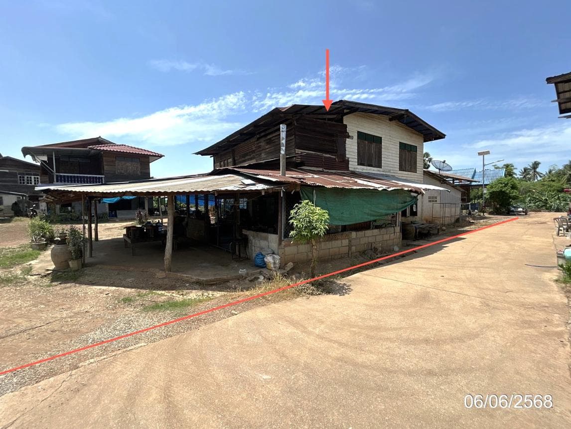 บ้านเดี่ยวหลังใหญ่ น้ำขุม ศรีนคร สุโขทัย พื้นที่ใช้สอย 282 ตร.ม. บนที่ดินกว่า 73 ตร.ว. ราคาคุ้มค่า