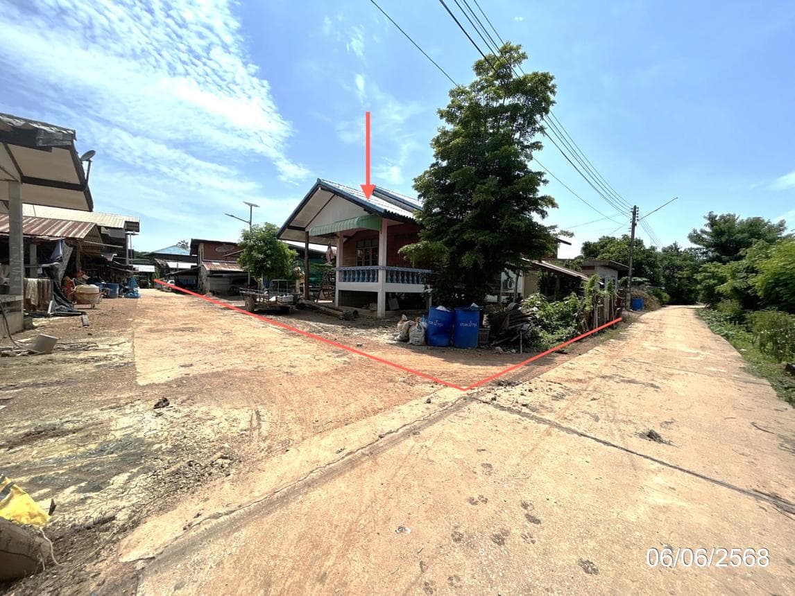 บ้านเดี่ยวหลังใหญ่ น้ำขุม ศรีนคร สุโขทัย พื้นที่ใช้สอย 282 ตร.ม. บนที่ดินกว่า 73 ตร.ว. ราคาคุ้มค่า