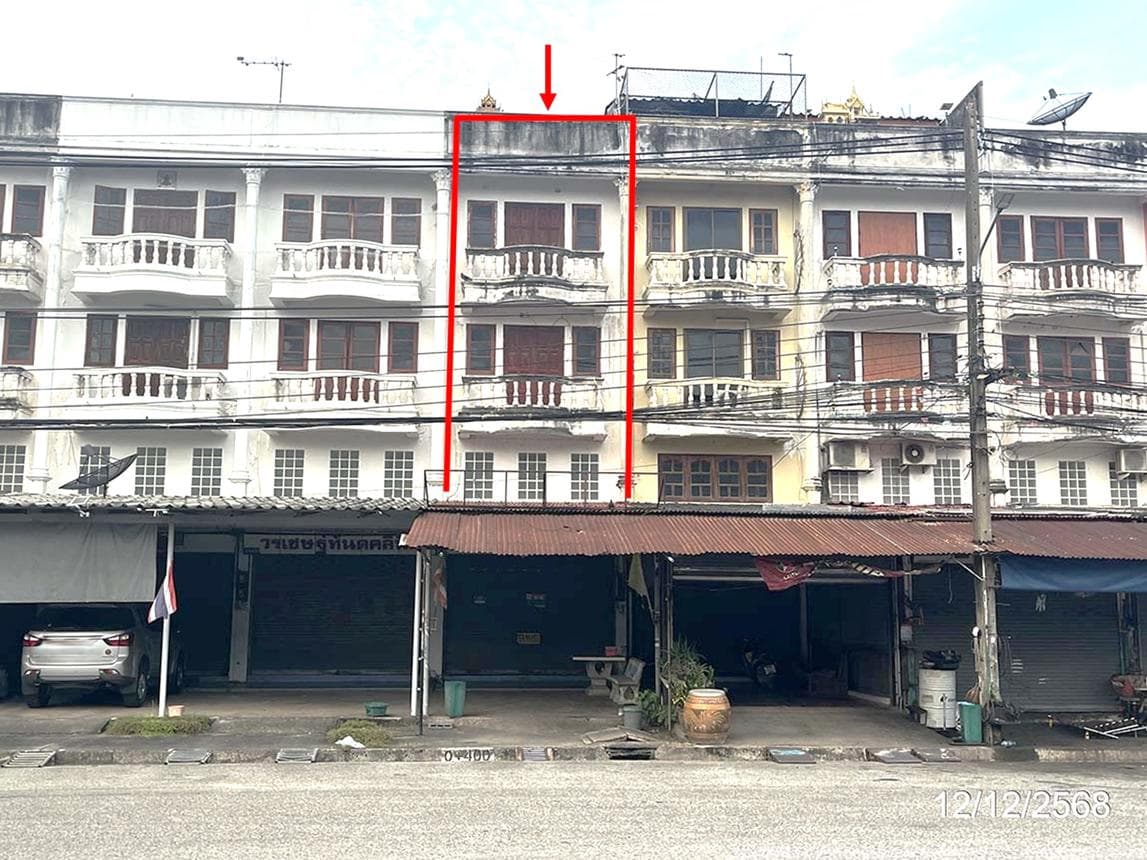ขายอาคารพาณิชย์ บางน้ำเปรี้ยว ฉะเชิงเทรา ทำเลโพรงอากาศ เนื้อที่ 44 ตร.ว. พื้นที่ใช้สอย 264 ตร.ม. 2 ห้องนอน 3 ห้องน้ำ สภาพดี เหมาะสำหรับการค้าขายและทำธุรกิจ