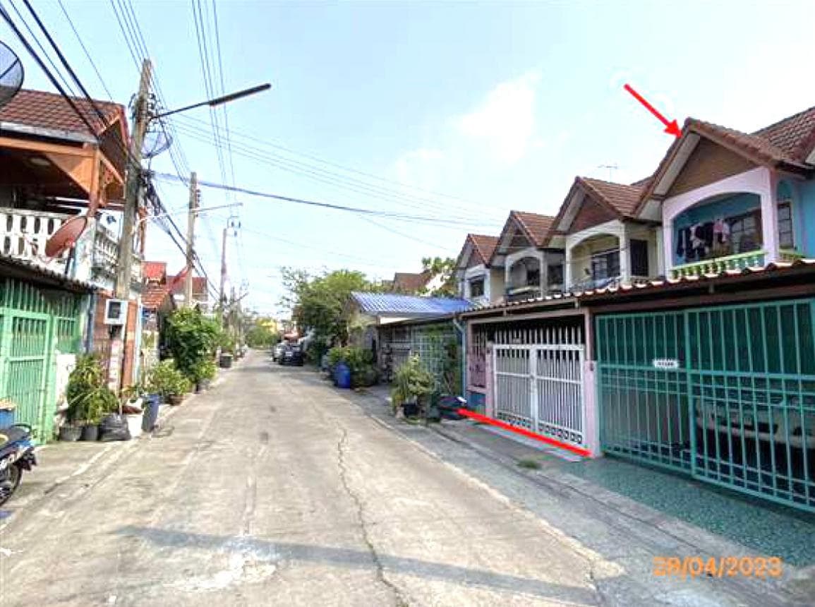 ขายทาวน์เฮ้าส์ วโรชา 2 เอกชัย (Warocha 2 Ekkachai) บางบอน บางขุนเทียน กรุงเทพฯ 2 ห้องนอน ทำเลดี ราคาล้านต้นๆ