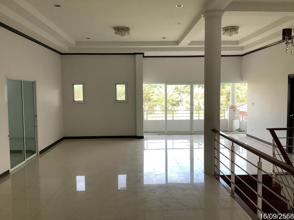 ขายบ้านเดี่ยวหรู วังยาง คลองขลุง กำแพงเพชร สเปซอลังการ 459 ตร.ม. บนที่ดิน 8 ไร่ ทำเลพรีเมียมสุดสงบ