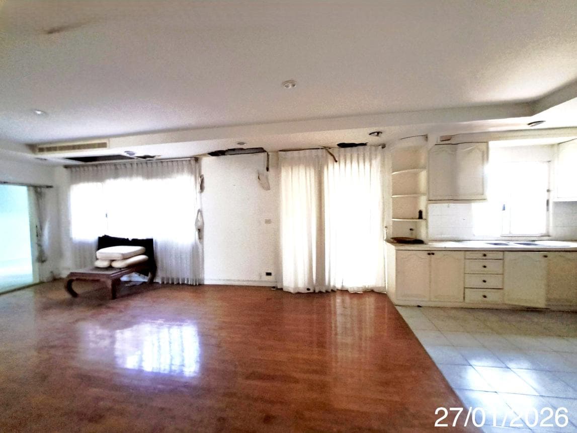 บ้านเดี่ยว 4 ห้องนอน 5 ห้องน้ำ อีสท์วู้ด วิลเลจ (Eastwood Village) พื้นที่กว้าง 328 ตร.ม. บ่อวิน ศรีราชา ชลบุรี