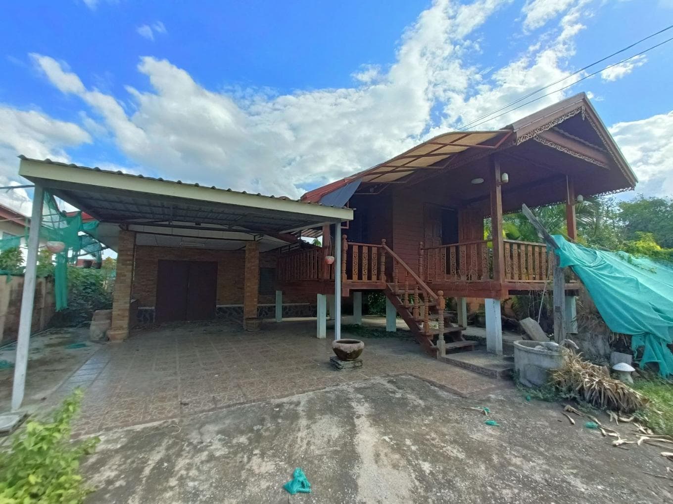ที่ดินพร้อมสิ่งปลูกสร้าง สีชมพู ขอนแก่น