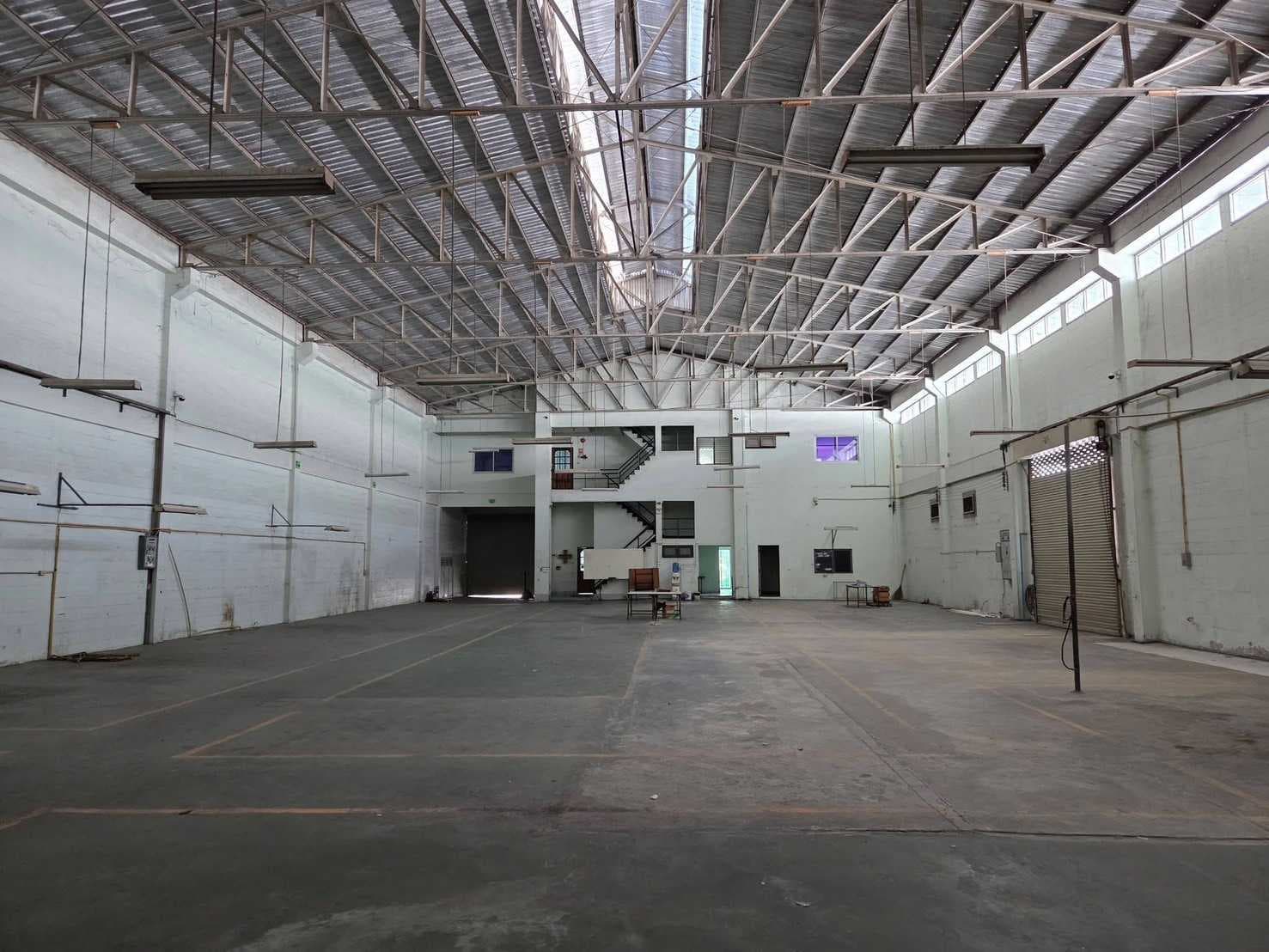 ขาย โรงงานพร้อมสำนักงาน 1,230 ตรม. ผังม่วงลาย แฟคทอรี่แลนด์ 1 พุทธมณฑลสาย 5 สภาพ 100% เทพื้นใหม่ รถ พ่วงเข้าได้