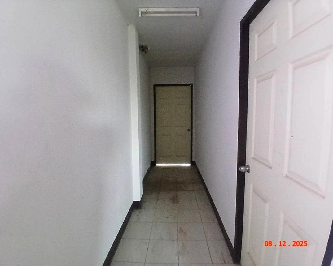 ขายอาคารพาณิชย์ เรณู เรณูนคร นครพนม พื้นที่ 69 ตร.ว. พื้นที่ใช้สอย 552 ตร.ม. 6 ห้องนอน 6 ห้องน้ำ ทำเลใจกลางเมือง