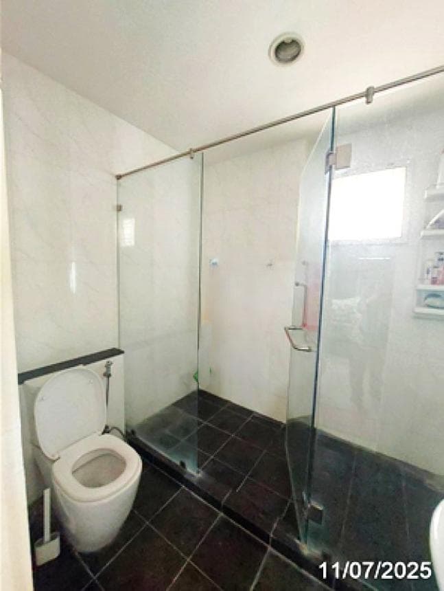 ขายบ้านเดี่ยว ชวนชมพาร์ค 2 (Chuanchom Park 2) ไทรน้อย นนทบุรี หลังใหญ่ 3 ห้องนอน 4 ห้องน้ำ พื้นที่ใช้สอย 294.5 ตร.ม. ทำเลดี บรรยากาศร่มรื่น