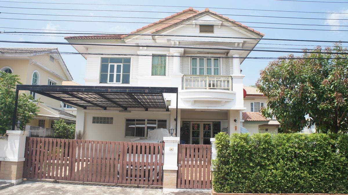 ขายด่วน บ้านเดี่ยว หมู่บ้านนันทวัน ศรีนครินทร์ 102 ตรว 210 ตรม 4 นอน 4 น้ำ 2 ชั้น จอดรถได้ 2 คัน ใกล้จุดขึ้นลงถนนวงแหวนบางนา-พระราม2