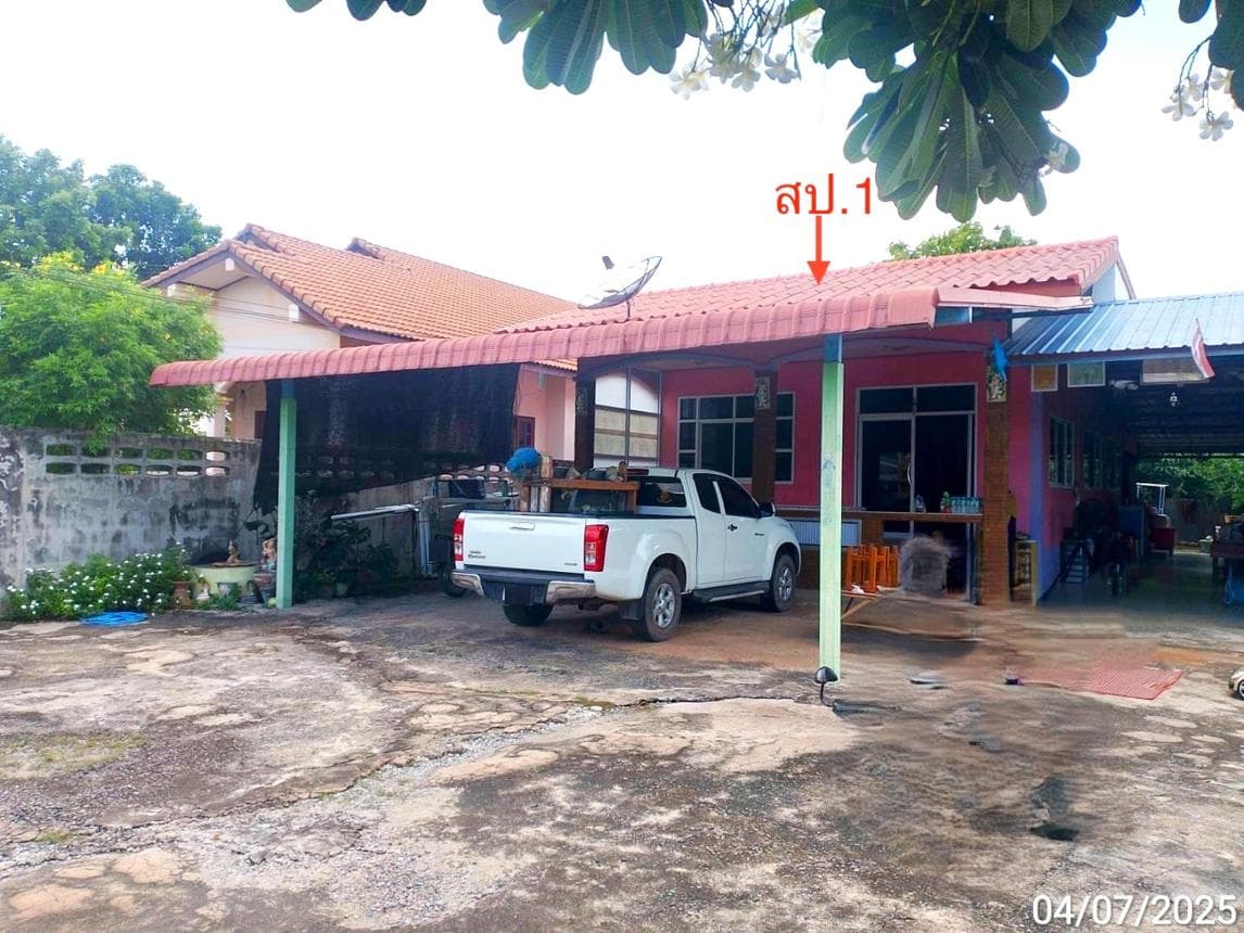 บ้านเดี่ยว คลองขลุง กำแพงเพชร 3 ห้องนอน 2 ห้องน้ำ พื้นที่กว้าง 228 ตร.ม. บนที่ดิน 62.3 ตร.ว. ราคาล้านต้นๆ