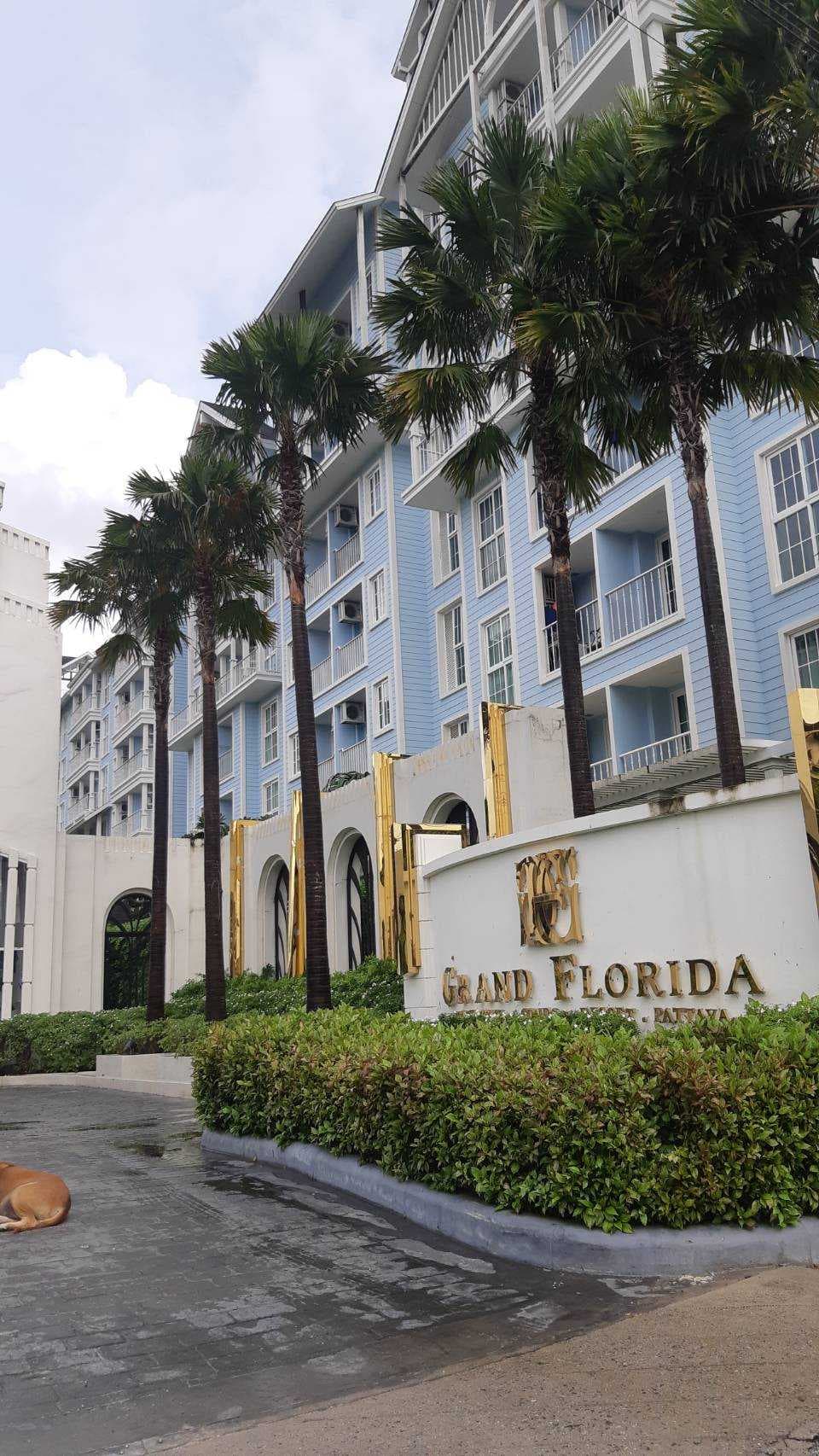 แกรนด์ฟลอริดา บีช ฟร้อนท์ รีสอร์ท พัทยาGrand Florida Beachfront Condo Resort Pattayaชั้น 3 เนื้อที่ ขนาด 39.52 ตร.ม.- ติดหาดพัทยา- ใกล้แอมบาสเดอร์- สโมสร- สระว่ายน้ำ- สปา/ซาวน์น่า- ห้องประชุม/ห้องแบบ