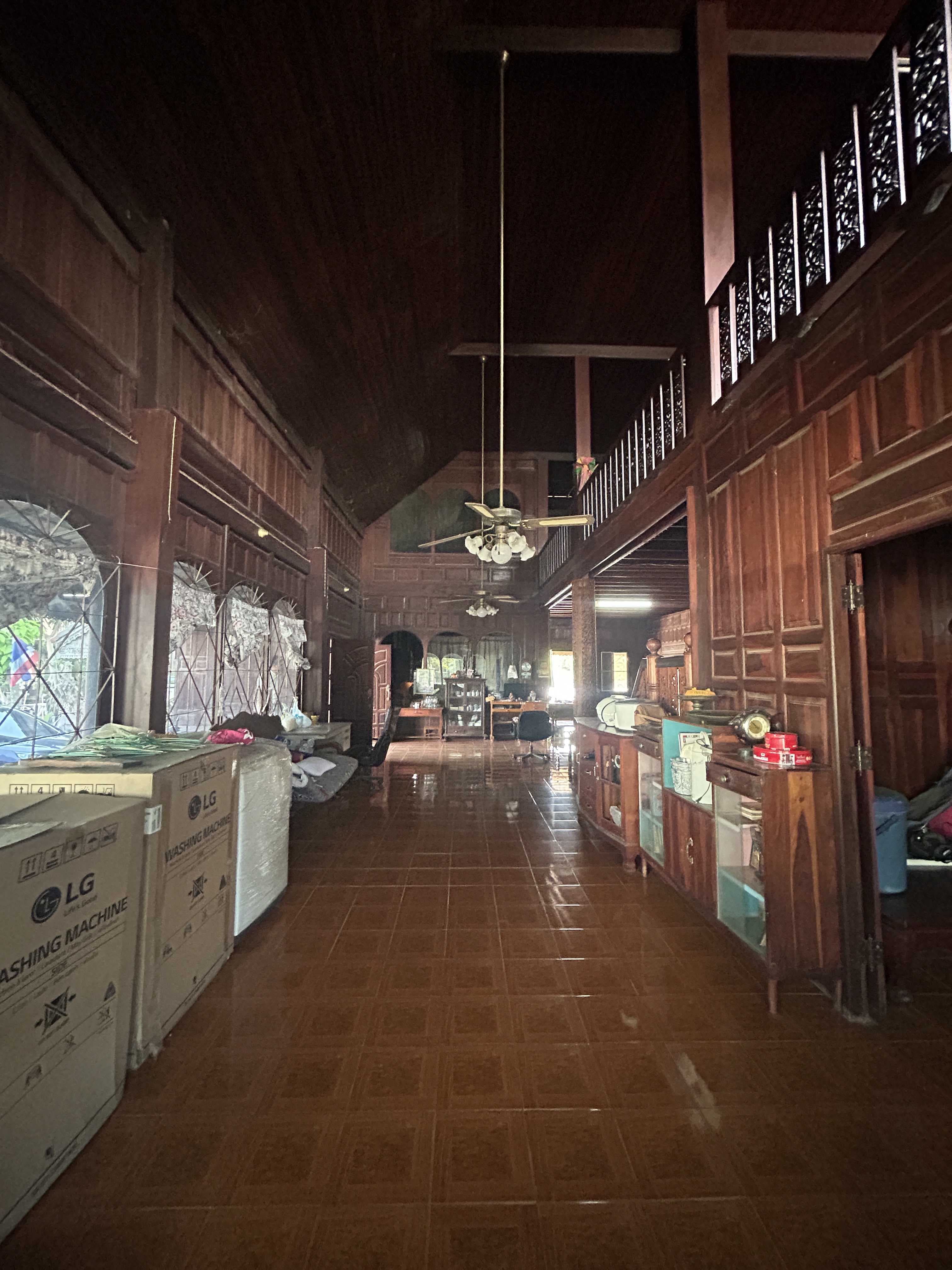 บ้านพร้อมที่ดิน