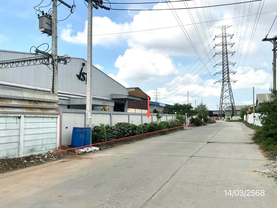 ขายอาคารโรงงานชั้นเดียว นาดี เมืองสมุทรสาคร พื้นที่ใช้สอย 2,250 ตร.ม. ทำเลอุตสาหกรรมศักยภาพสูง