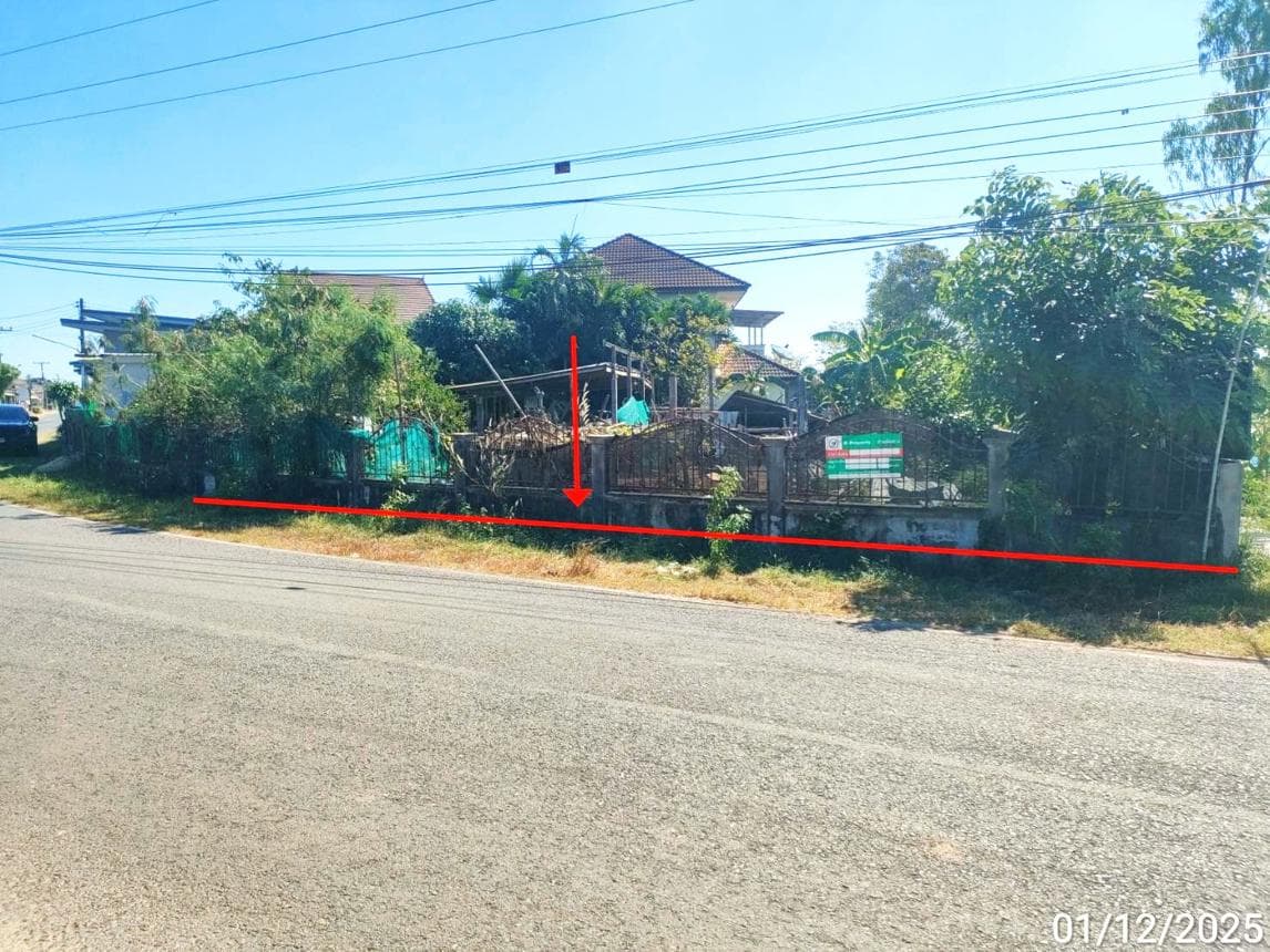 บ้านเดี่ยว ขอนแก่น เมืองร้อยเอ็ด ร้อยเอ็ด พื้นที่ 35.8 ตร.ว. พื้นที่ใช้สอย 421 ตร.ม. 3 ห้องนอน 2 ห้องน้ำ