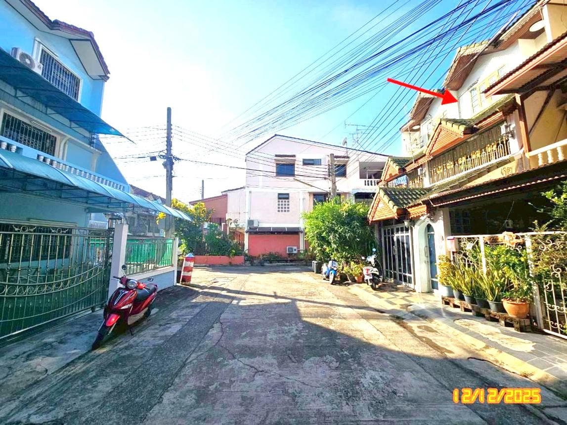 ขายทาวน์เฮ้าส์หลังใหญ่ 6 ห้องนอน สินทวีสวนธน 1 บางมด-ประชาอุทิศ พื้นที่ใช้สอยจุใจ 344 ตร.ม.