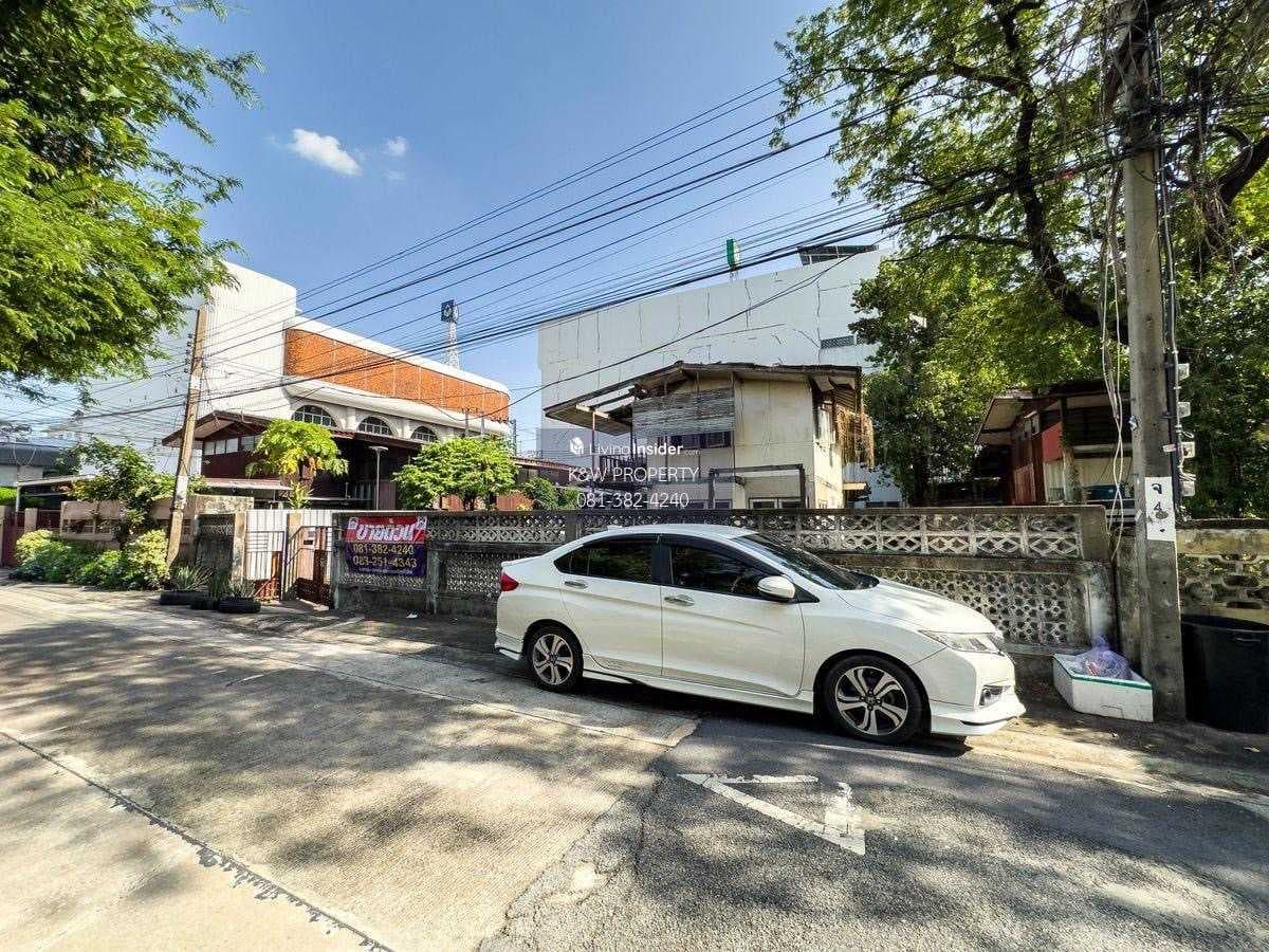 ขายที่ดินใจกลางลาดพร้าว 100 ตร.วา ซอยลาดพร้าว 99 แยก 1 ทำเลทอง ใกล้ถนนใหญ่ เดินเพียง 1 นาที!