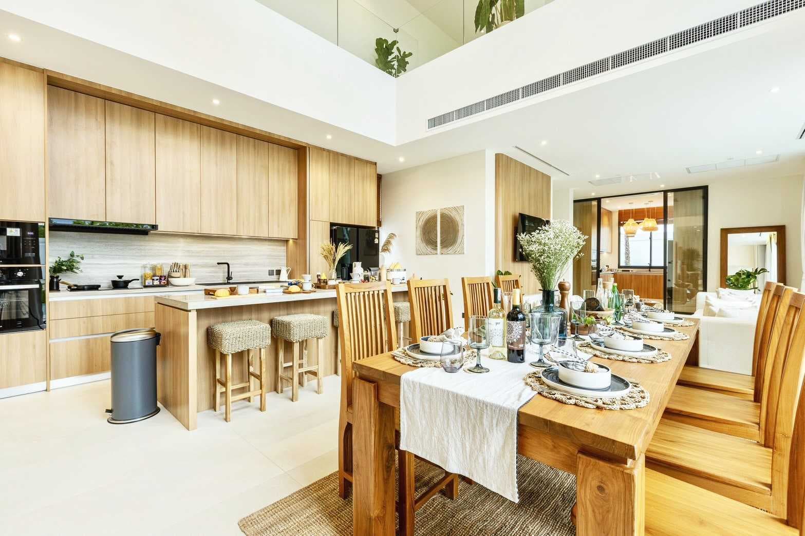 Luxury Pool Villas in Chalong Bay
