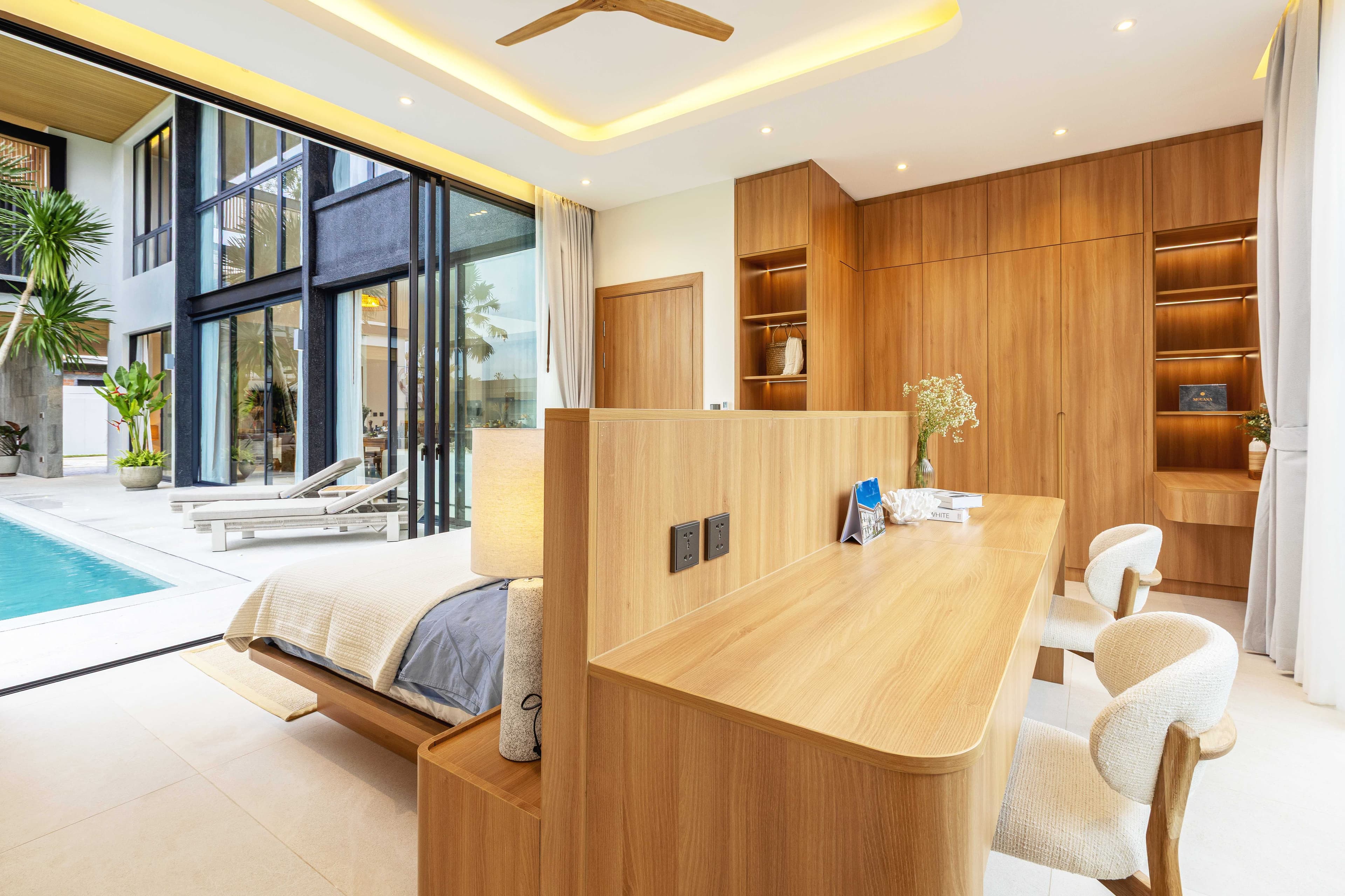 Luxury Pool Villas in Chalong Bay