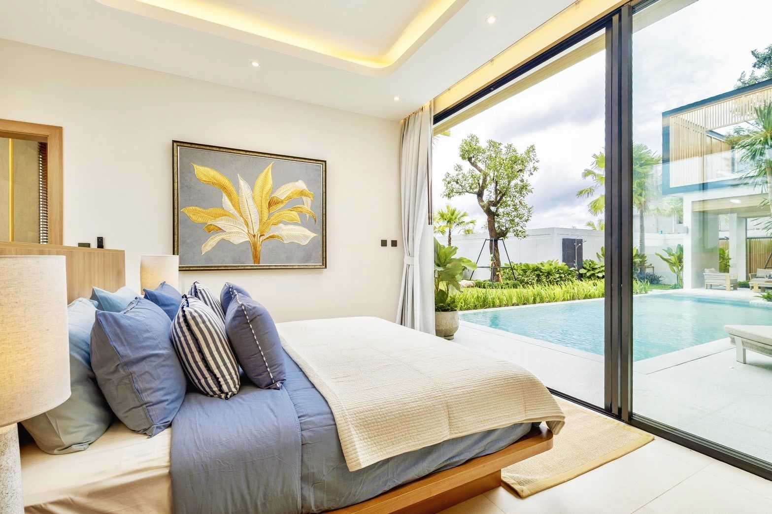 Luxury Pool Villas in Chalong Bay