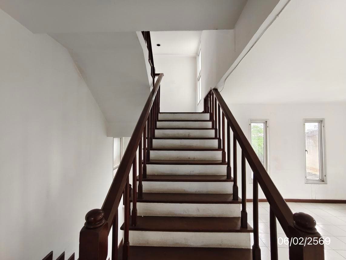 บ้านเดี่ยว คลองจั่น บางกะปิ กรุงเทพฯ พื้นที่ใช้สอย 270 ตร.ม. ทำเลศักยภาพใจกลางเมือง เดินทางสะดวก ใกล้แหล่งอำนวยความสะดวกครบครัน