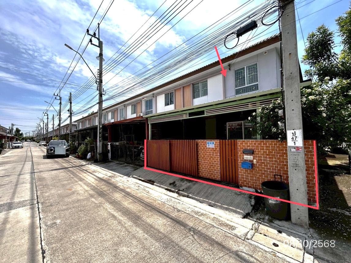 ทาวน์เฮ้าส์ บ้านพฤกษา บางปู-ตำหรุ โครงการ 2 บางปูใหม่ เมืองสมุทรปราการ 3 ห้องนอน 2 ห้องน้ำ พื้นที่ 114.8 ตร.ม. ทำเลดีใกล้แหล่งงานและนิคมฯ บางปู ราคาคุ้มค่าเพียง 2.4 ล้าน