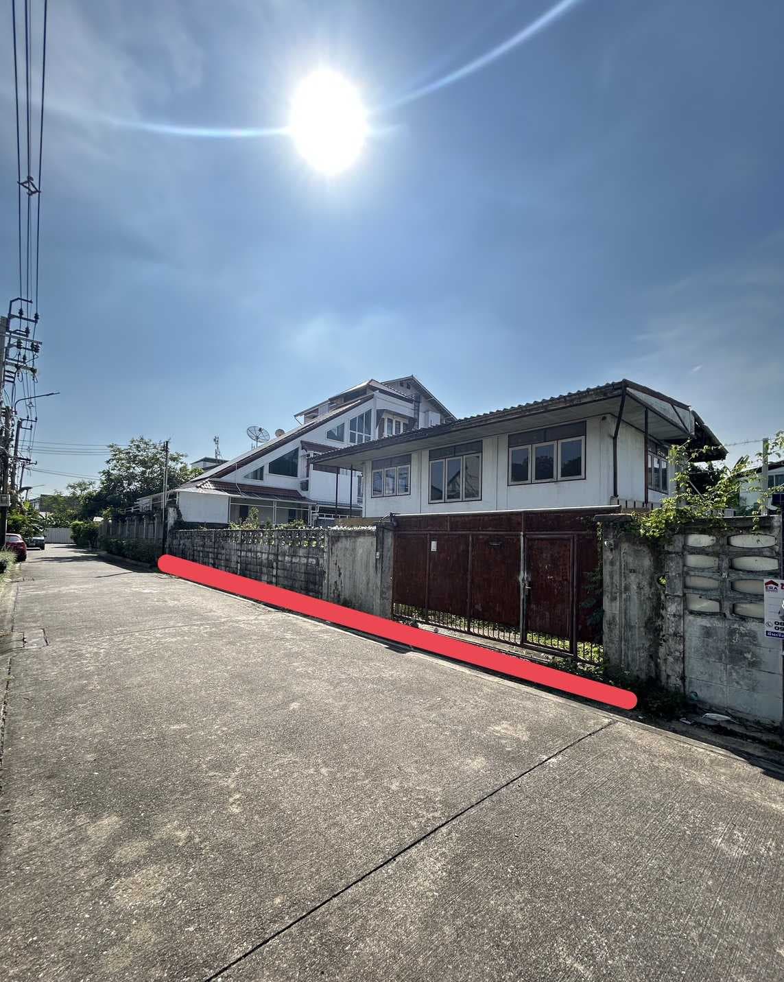 บ้านพร้อมที่ดิน เลขที่ 82 ซอยลาดพร้าว 87 แยก4