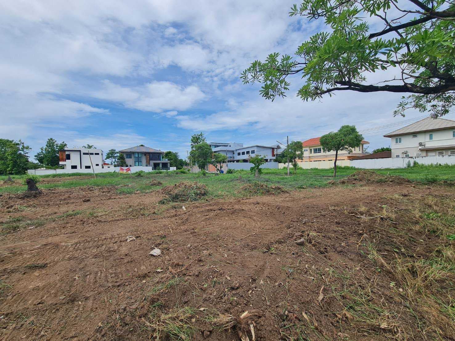 ขายที่ดินเปล่า 460 ตรว หมู่บ้านเพชรวงแหวน ใกล้ถนนพระราม 2