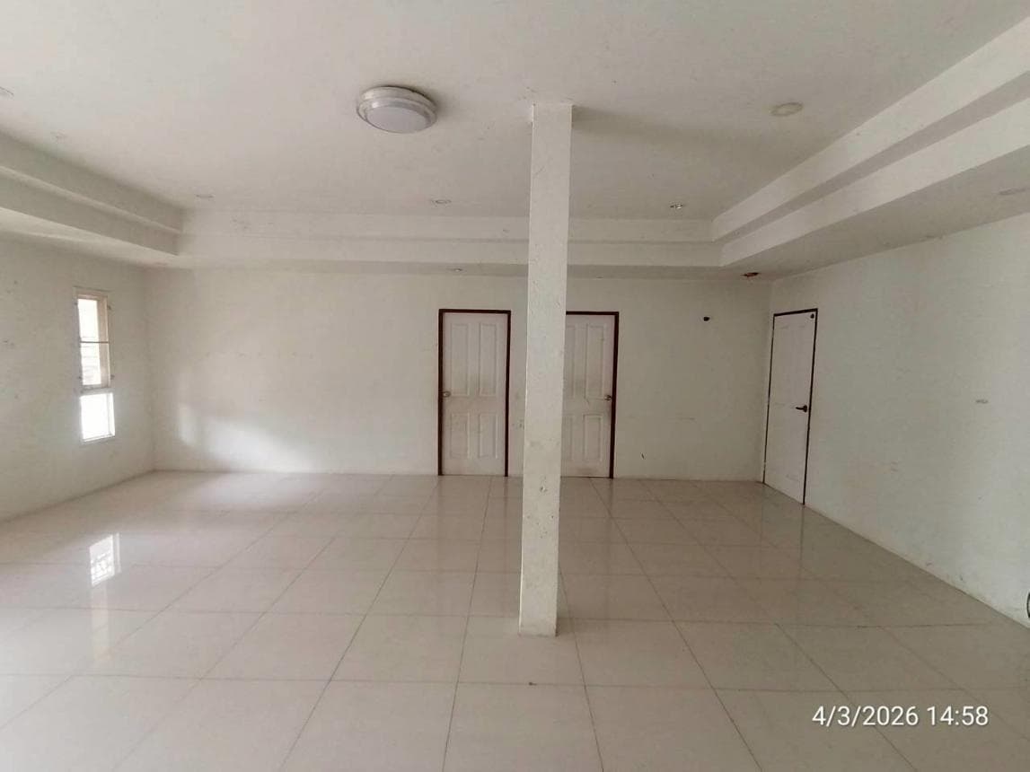 ขายบ้านเดี่ยว 2 ห้องนอน พื้นที่ใช้สอย 196.25 ตร.ม. ทำเลสงบ บ้านโคก เมืองมุกดาหาร