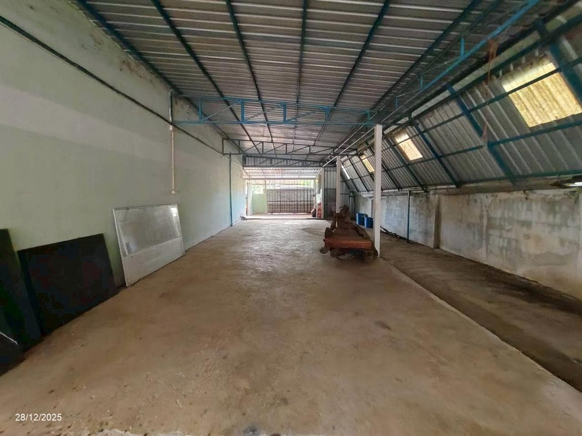 ขายบ้านเดี่ยว เพ็ญ อุดรธานี ทำเลบ้านธาตุ พื้นที่ใช้สอย 678.5 ตร.ม. 2 ห้องนอน 2 ห้องน้ำ สภาพดี พื้นที่กว้างขวาง