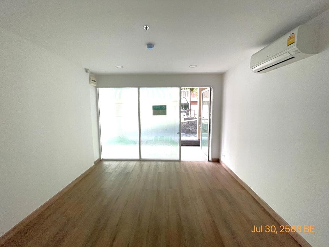 ขายห้องชุดสำนักงาน ชาโตว์ อินทาวน์ พระราม 8 บางพลัด กรุงเทพมหานคร ทำเลบางยี่ขัน พื้นที่ใช้สอย 38.62 ตร.ม. สภาพดี เหมาะสำหรับทำออฟฟิศและอยู่อาศัย