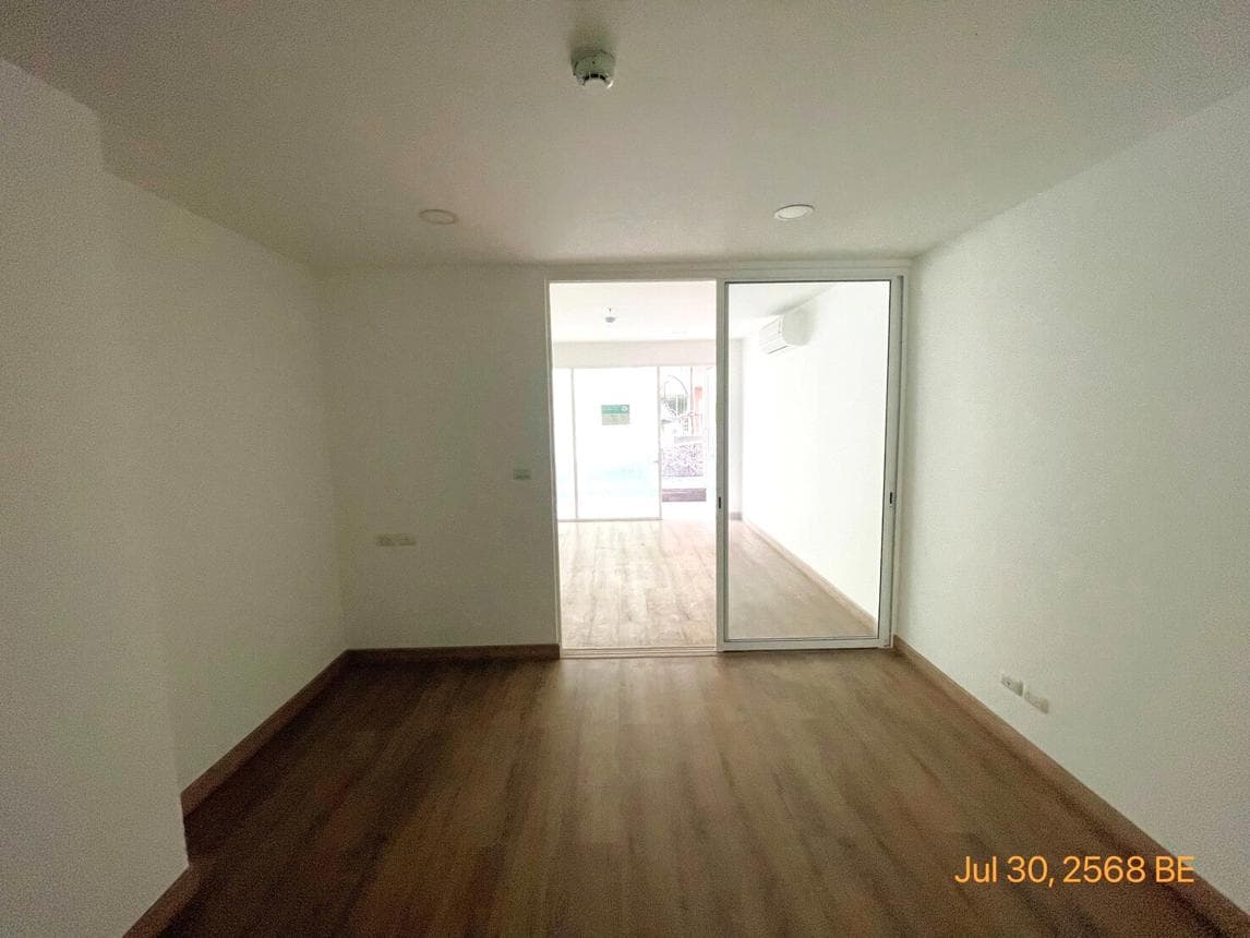 ขายห้องชุดสำนักงาน ชาโตว์ อินทาวน์ พระราม 8 บางพลัด กรุงเทพมหานคร ทำเลบางยี่ขัน พื้นที่ใช้สอย 38.62 ตร.ม. สภาพดี เหมาะสำหรับทำออฟฟิศและอยู่อาศัย