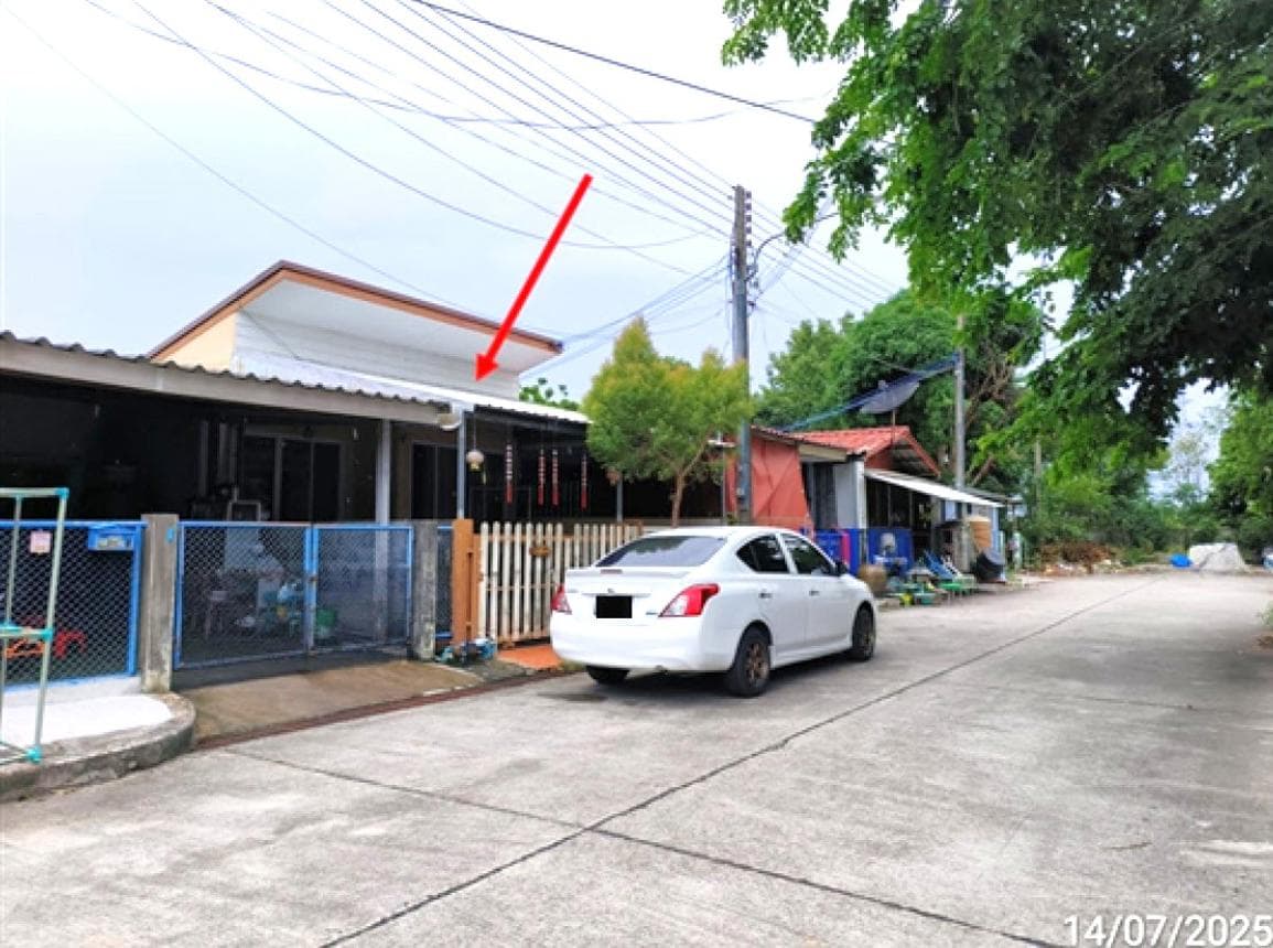ขายทาวน์เฮ้าส์ การเคหะชุมชนระยอง ทับมา เมืองระยอง 2 ห้องนอน 2 น้ำ พื้นที่ 23.6 ตร.ว. ทำเลดีใกล้แหล่งชุมชน ราคาเพียง 1.2 ล้าน