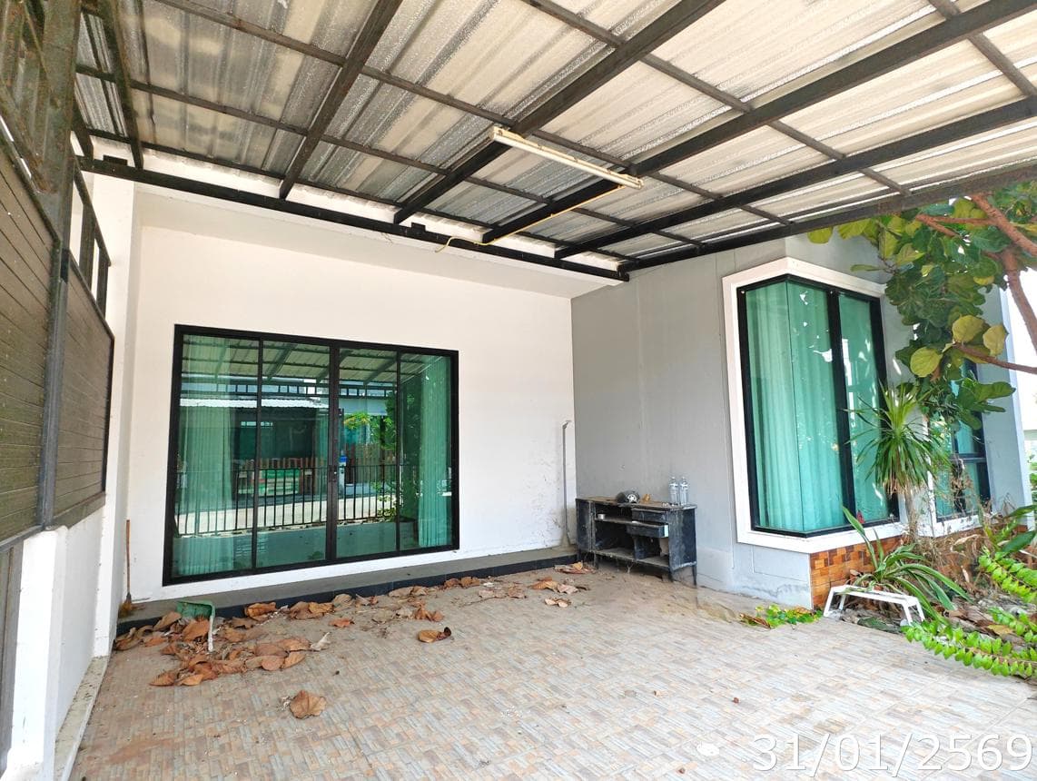 บ้านเดี่ยว เลควิลล์ ปลวกแดง ระยอง 2 ห้องนอน 2 ห้องน้ำ พื้นที่ 112.44 ตร.ม. บนเนื้อที่ 40.6 ตร.ว. ทำเลศักยภาพใกล้แหล่งงาน ราคาไม่ถึง 2 ล้าน