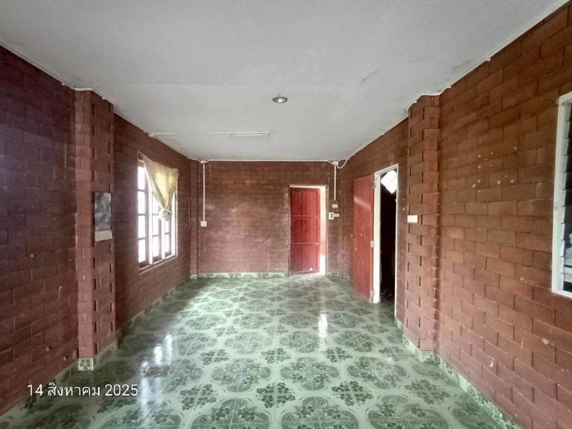 บ้านเดี่ยว 1 ห้องนอน 1 ห้องน้ำ พื้นที่ 140 ตร.ม. ทำเลสงบ เลาขวัญ จ.กาญจนบุรี