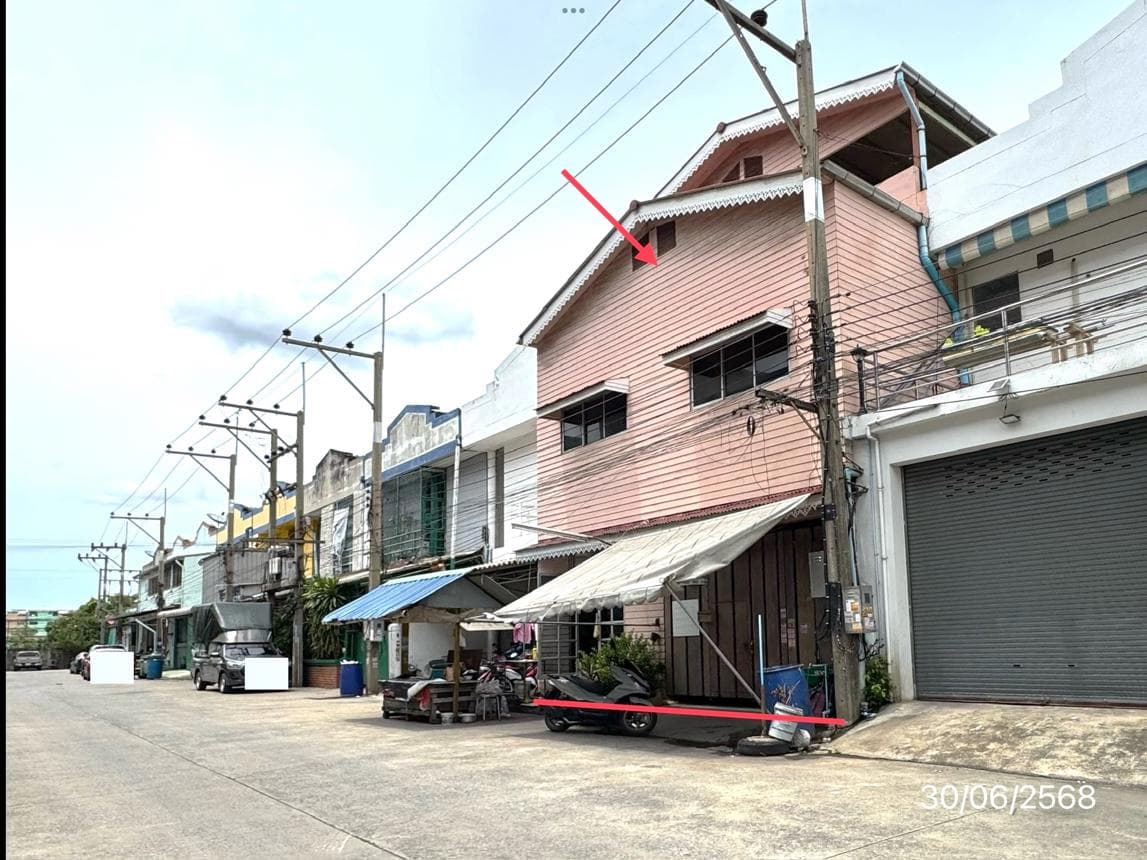 อาคารโรงงาน พงษ์ศิริชัย 2 อ้อมใหญ่ สามพราน นครปฐม พื้นที่ 40.2 ตร.ว. พื้นที่ใช้สอย 440 ตร.ม. 4 ห้องนอน 2 ห้องน้ำ