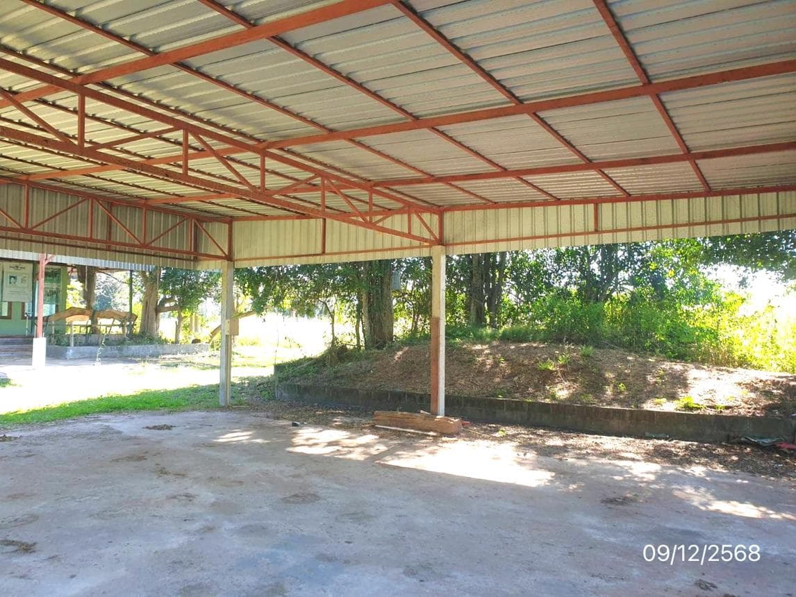 อาคารโรงงาน พื้นที่ 1208 ตร.ม. ทำเลศักยภาพ ล้อมแรด เถิน ลำปาง