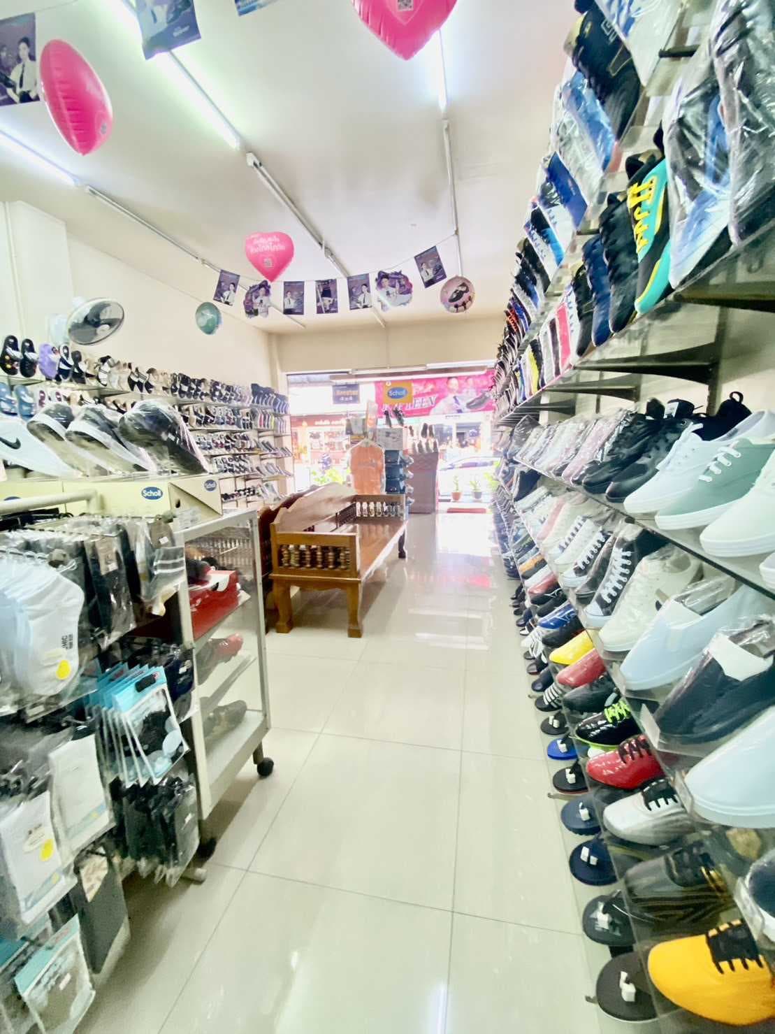 ขาย อาคารพาณิชย์ 4.5 ชั้น แขวง ทุ่งสี่กัน เขต ดอนเมือง จ.กรุงเทพ ฯ ทำเลดี ค้าขายดี พร้อมธุรกิจก็ขาย