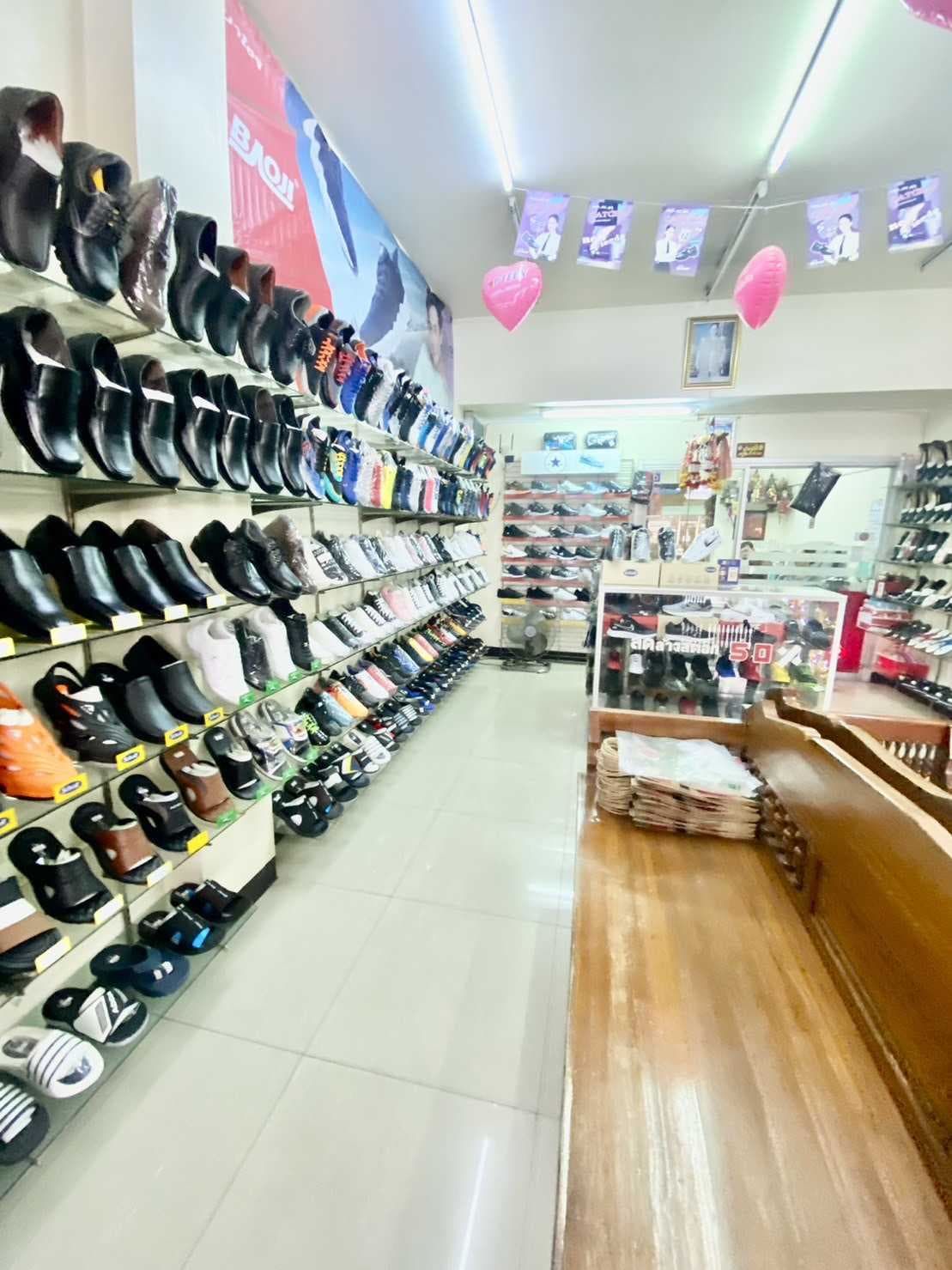 ขาย อาคารพาณิชย์ 4.5 ชั้น แขวง ทุ่งสี่กัน เขต ดอนเมือง จ.กรุงเทพ ฯ ทำเลดี ค้าขายดี พร้อมธุรกิจก็ขาย