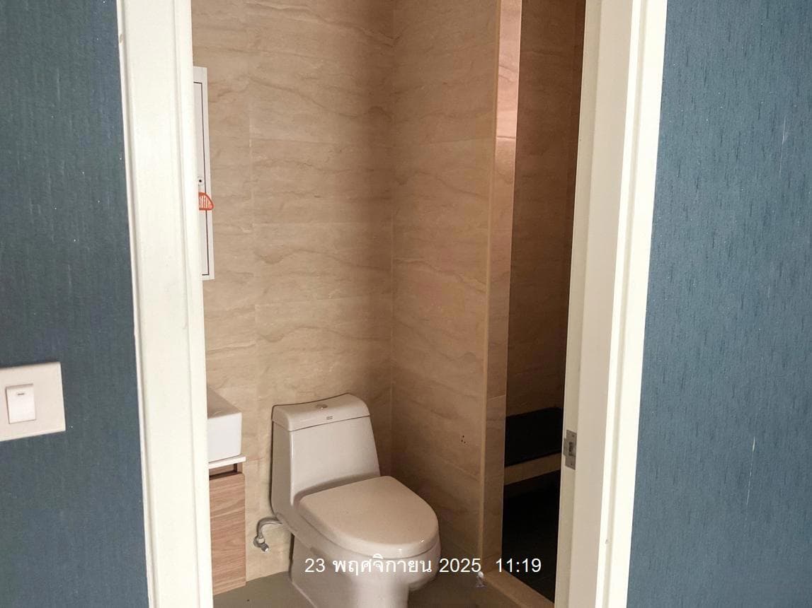 ขายบ้านเดี่ยว บ้านภูฟ้า บ้านฉาง-หาดพยูน บ้านฉาง ระยอง ทำเลพลา เนื้อที่ 52.5 ตร.ว. พื้นที่ใช้สอย 106.16 ตร.ม. 3 ห้องนอน 2 ห้องน้ำ สภาพดี พร้อมอยู่
