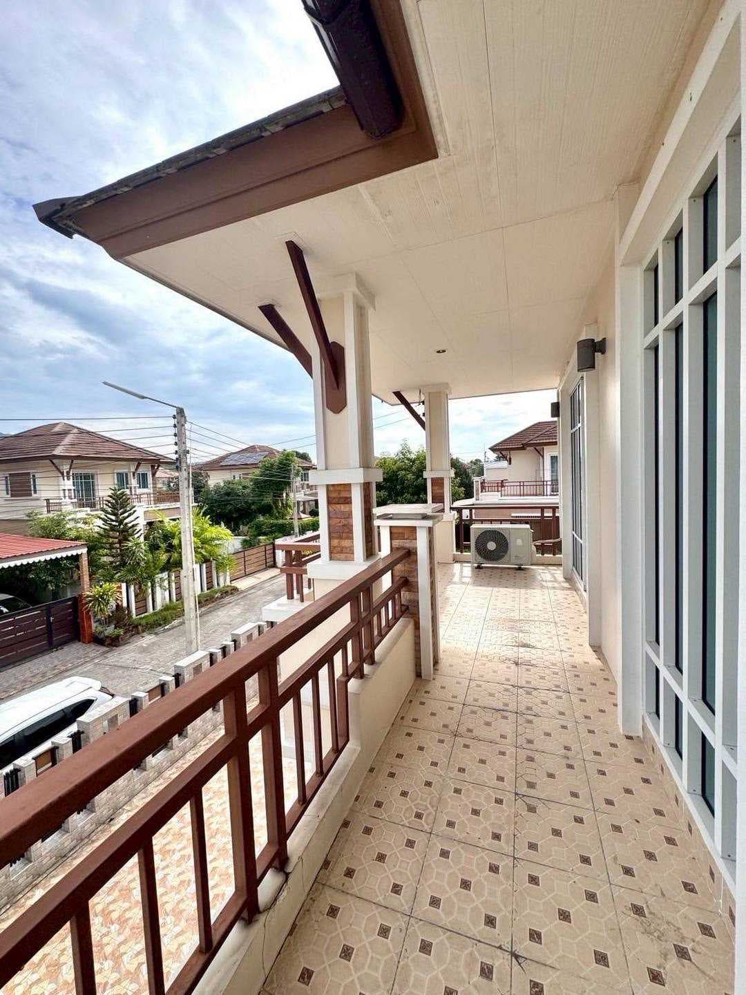 บ้านเดี่ยว 2 ชั้น (โครงการสยามธารามันตรา) ต.บ้านบึง อ.บ้านบึง จ.ชลบุรี