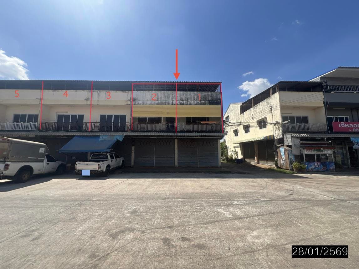 ขายอาคารพาณิชย์ เลิงนกทา ยโสธร ทำเลสามแยก เนื้อที่ 43 ตร.ว. พื้นที่ใช้สอย 456.5 ตร.ม. 2 ห้องนอน 4 ห้องน้ำ สภาพดี เหมาะสำหรับประกอบกิจการและลงทุน