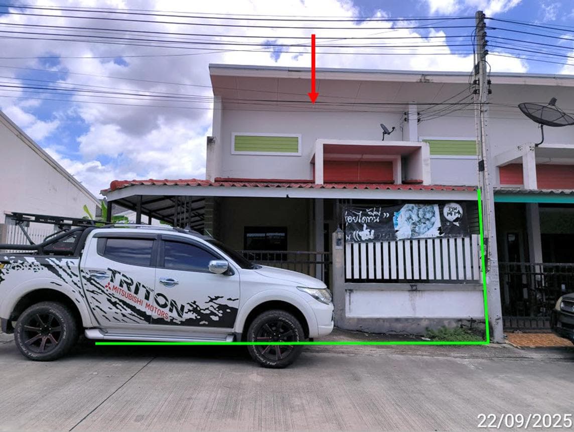 ทาวน์เฮ้าส์ ร่มเย็น 2 ปลวกแดง ระยอง 2 ห้องนอน 1 ห้องน้ำ พื้นที่ใช้สอย 122.75 ตร.ม. บนที่ดินกว้างขวาง 31.9 ตร.ว. ทำเลดีใกล้นิคมอุตสาหกรรม ราคาพิเศษ 1.7 ล้าน