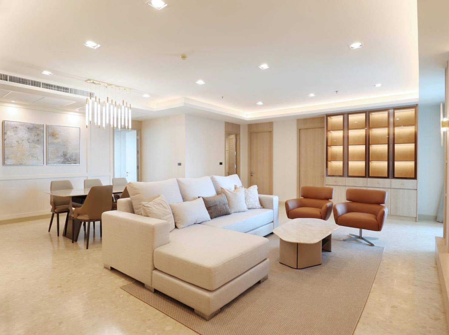 ขาย Nusasiri Grand Ekkamai Condominium (ณุศาศิริ แกรนด์ เอกมัย คอนโดมิเนียม) 179 ตรม ใกล้ bts เอกมัย