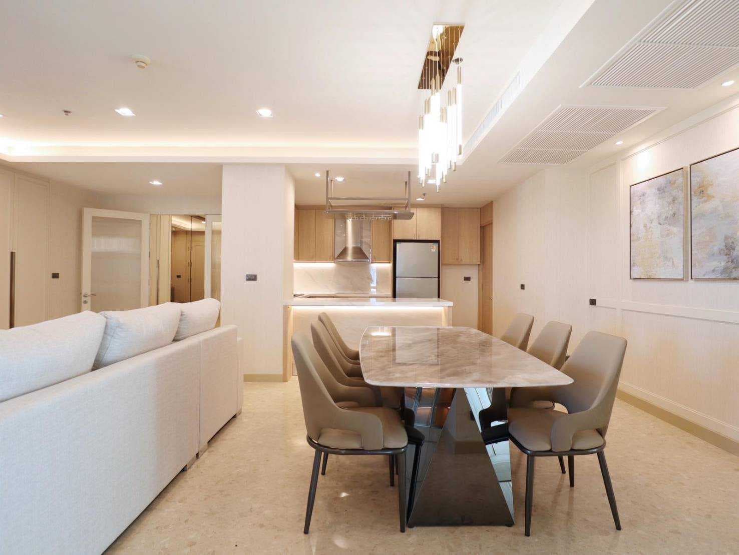 ขาย Nusasiri Grand Ekkamai Condominium (ณุศาศิริ แกรนด์ เอกมัย คอนโดมิเนียม) 179 ตรม ใกล้ bts เอกมัย