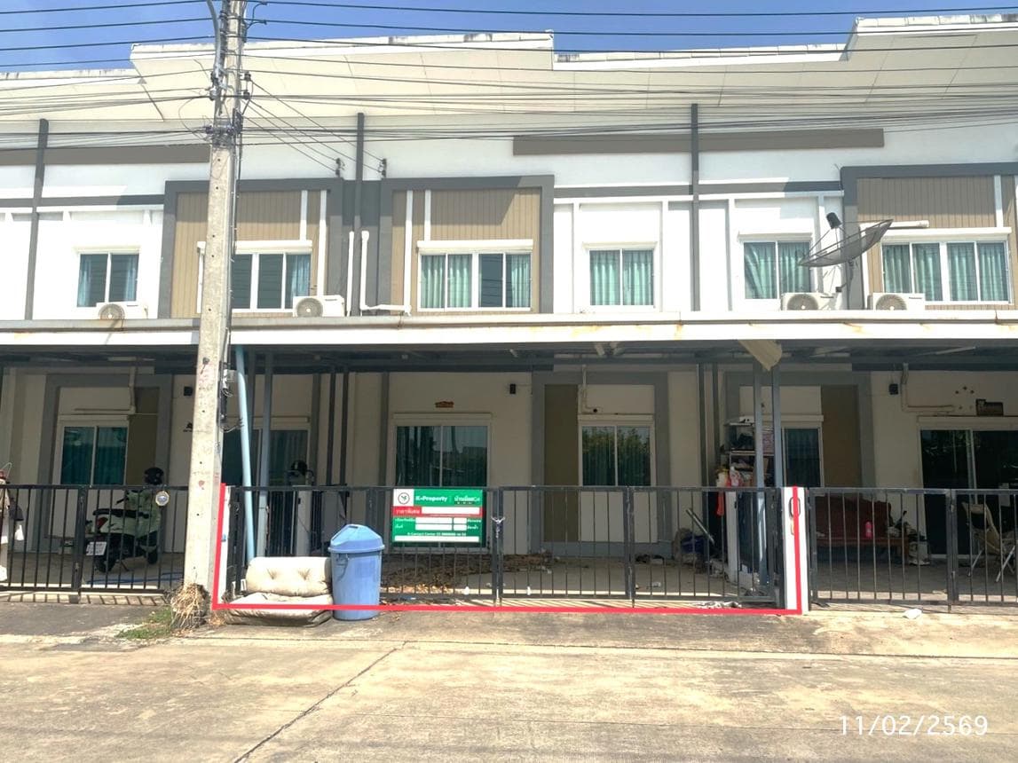 ขายทาวน์เฮ้าส์ ลลิล ทาวน์ ไลโอ รังสิต-คลอง 2 (Lalin Town Lio) ฟังก์ชันครบ 3 ห้องนอน 4 ห้องน้ำ ทำเลศักยภาพใกล้ทางด่วน